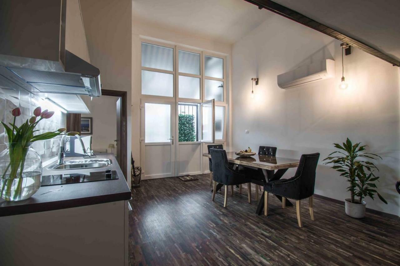 Bacrizza Gallery Apartment 希贝尼克 外观 照片