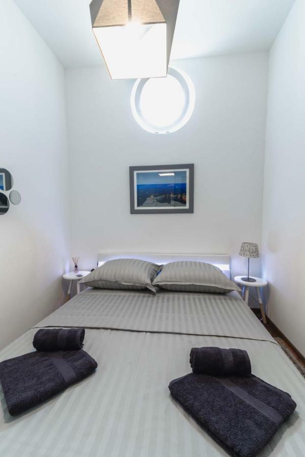 Bacrizza Gallery Apartment 希贝尼克 外观 照片